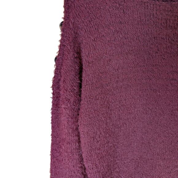 Women's Plum Fuzzy Sweater Button Shoulder Accents Moral Fibers Size S* Preppy - Picture 7 of 7